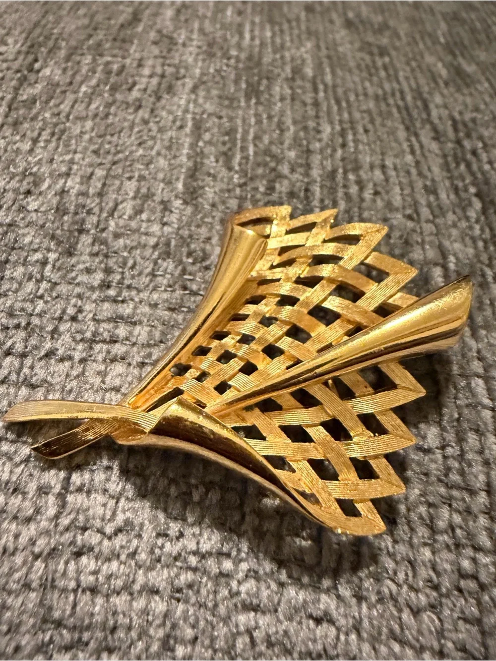 Trifari Gold-Tone Woven Fan Hair Clip